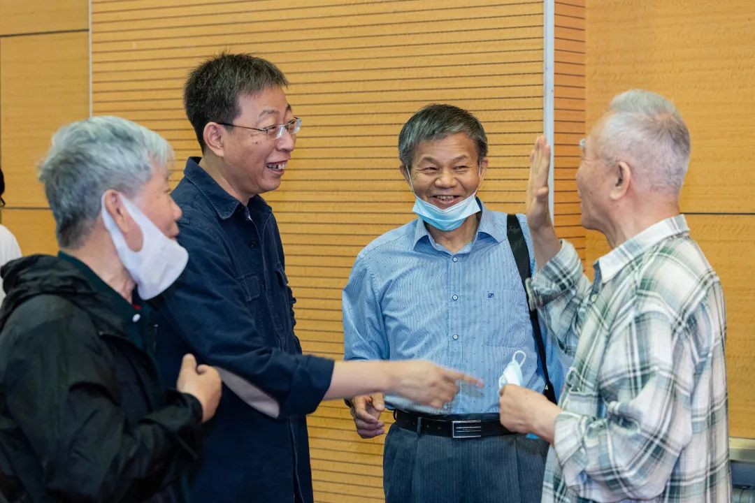 cc680aad33cdcfee907be75b568dd340.jpg cc680aad33cdcfee907be75b568dd340.jpg