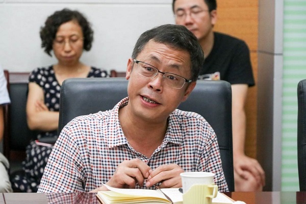 fb07216fddc6e5062c5aa1045cb74b20.jpg 有爱爱
院长隆克平.jpg